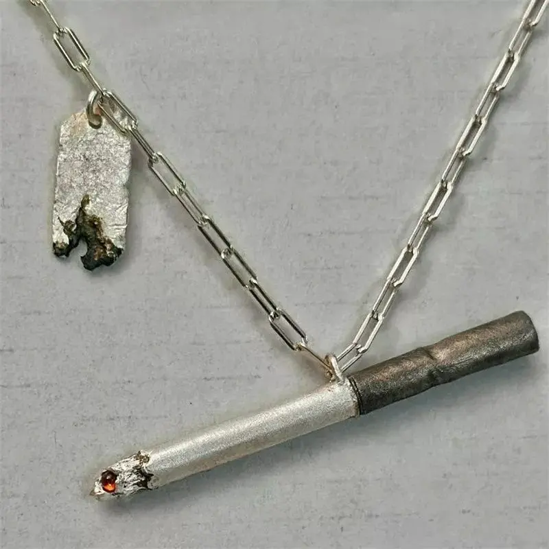 Retro Casual Link Chain Necklace for Women, 90s Style Silver-Tone Long Length Pendant, Everyday Wear Jewelry, Female Jewelry
