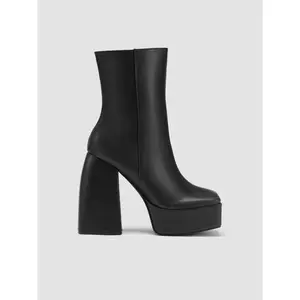 Cider [size 6-11] CHUNKY HEELED ANKLE BOOTS