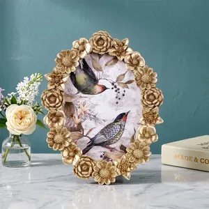 Creative Floral Pattern Frame, Oval Desktop Photo Display, Versatile Resin Frame for Home Decor and Photography Props, Home Decor Accessory