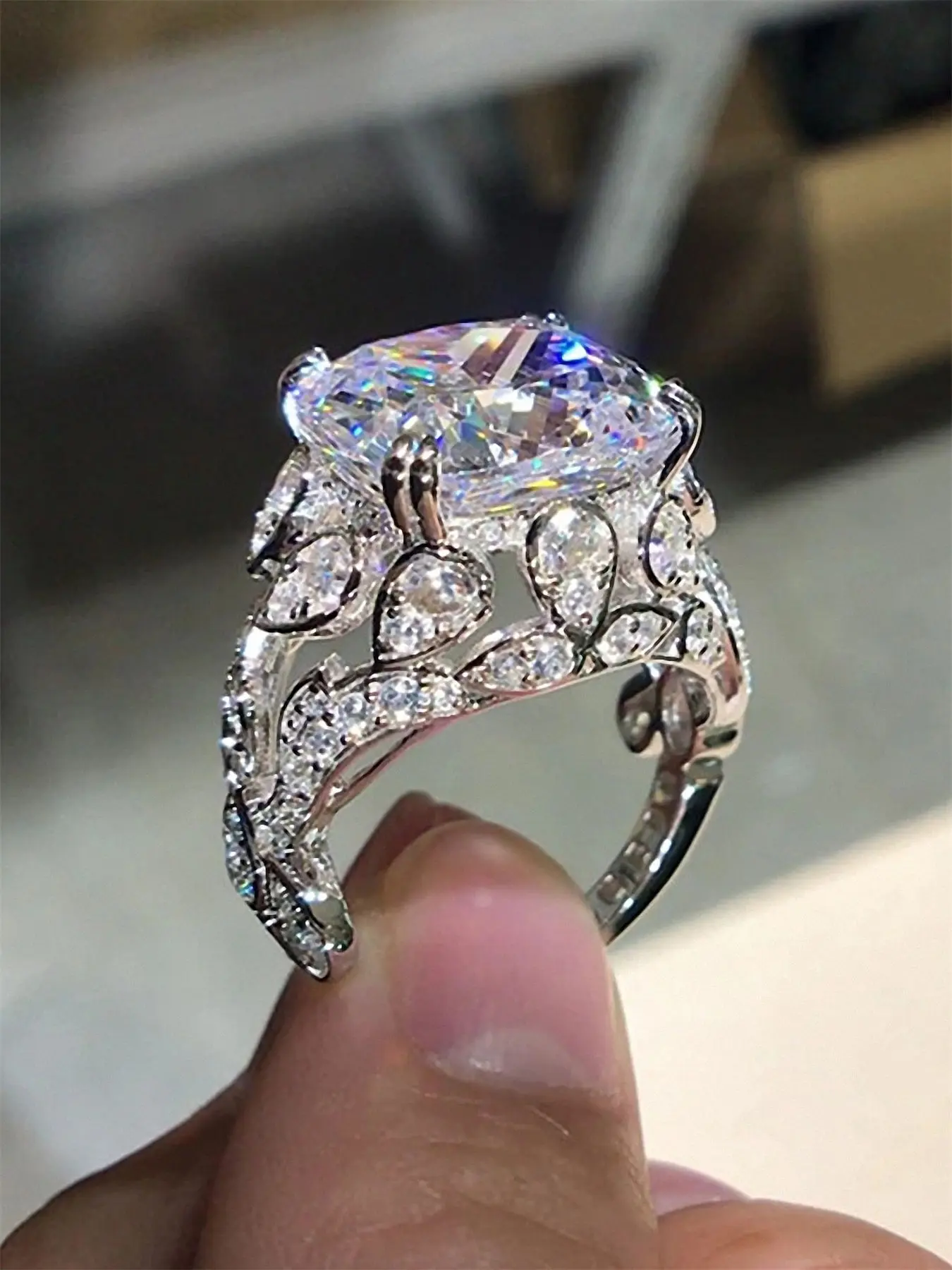 1 PC Glamorous Cubic Zirconia Ring For Women Wedding Engagement Valentine's Day Party Gift Elegant Ring Artificial Gemstone Ring Artificial Zircon Rings