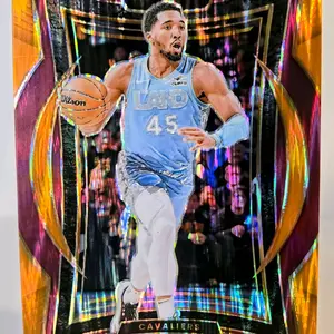 Donovan Mitchell - 2024-25 Panini Select Orange Flash Prizm #21 Cavaliers