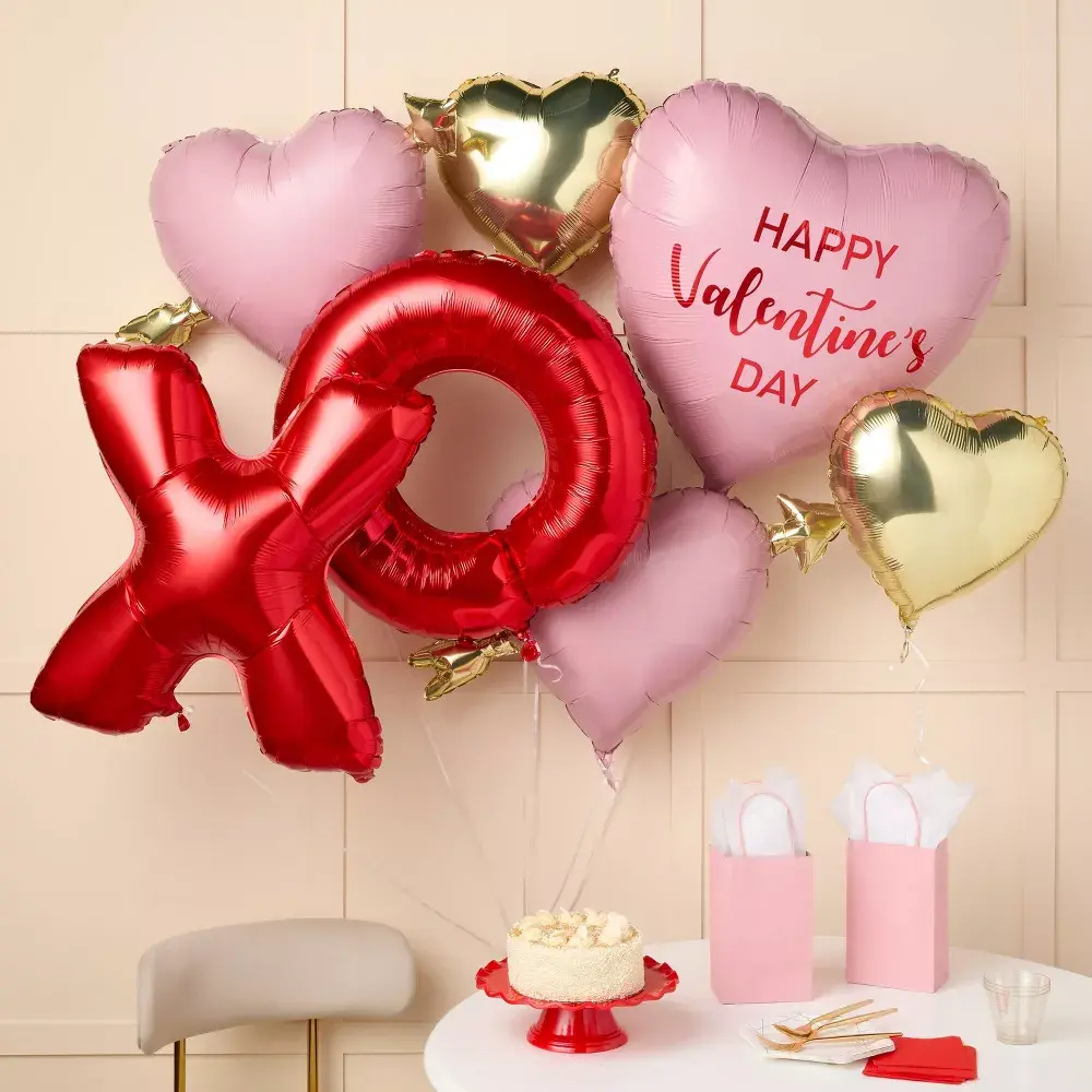 7ct Pre-Inflated Helium Valentine's Day Foil Balloon Bundle - Spritz