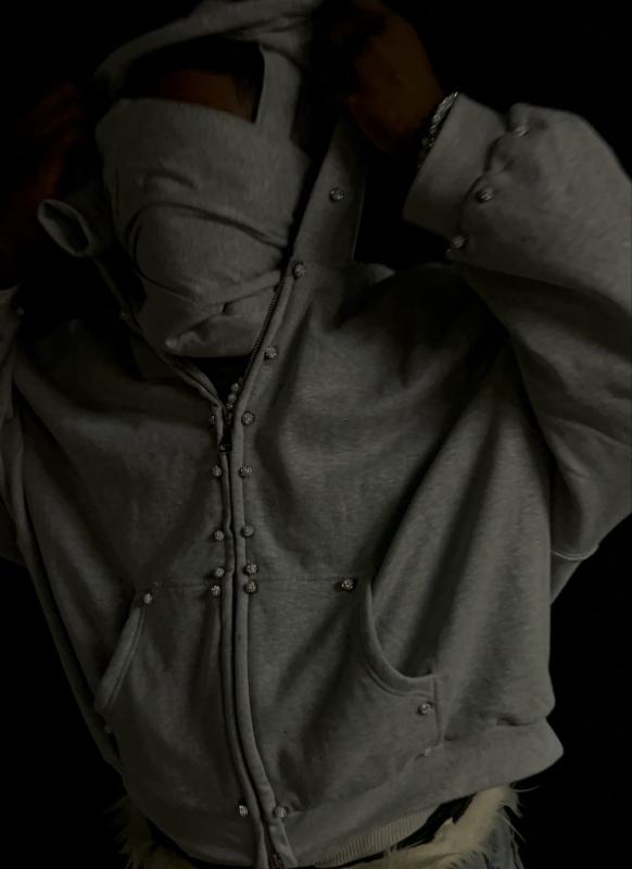 Iced out pearl Hoodie - Gray, Long Sleeve, Hooded, Casual Style, Medium Length, Suitable for Fall and Winter Iced out pearl Hoodie - Gray, Long Sleeve, Hooded, Casual Style, Medium Length, Suitable for Fall and Winter