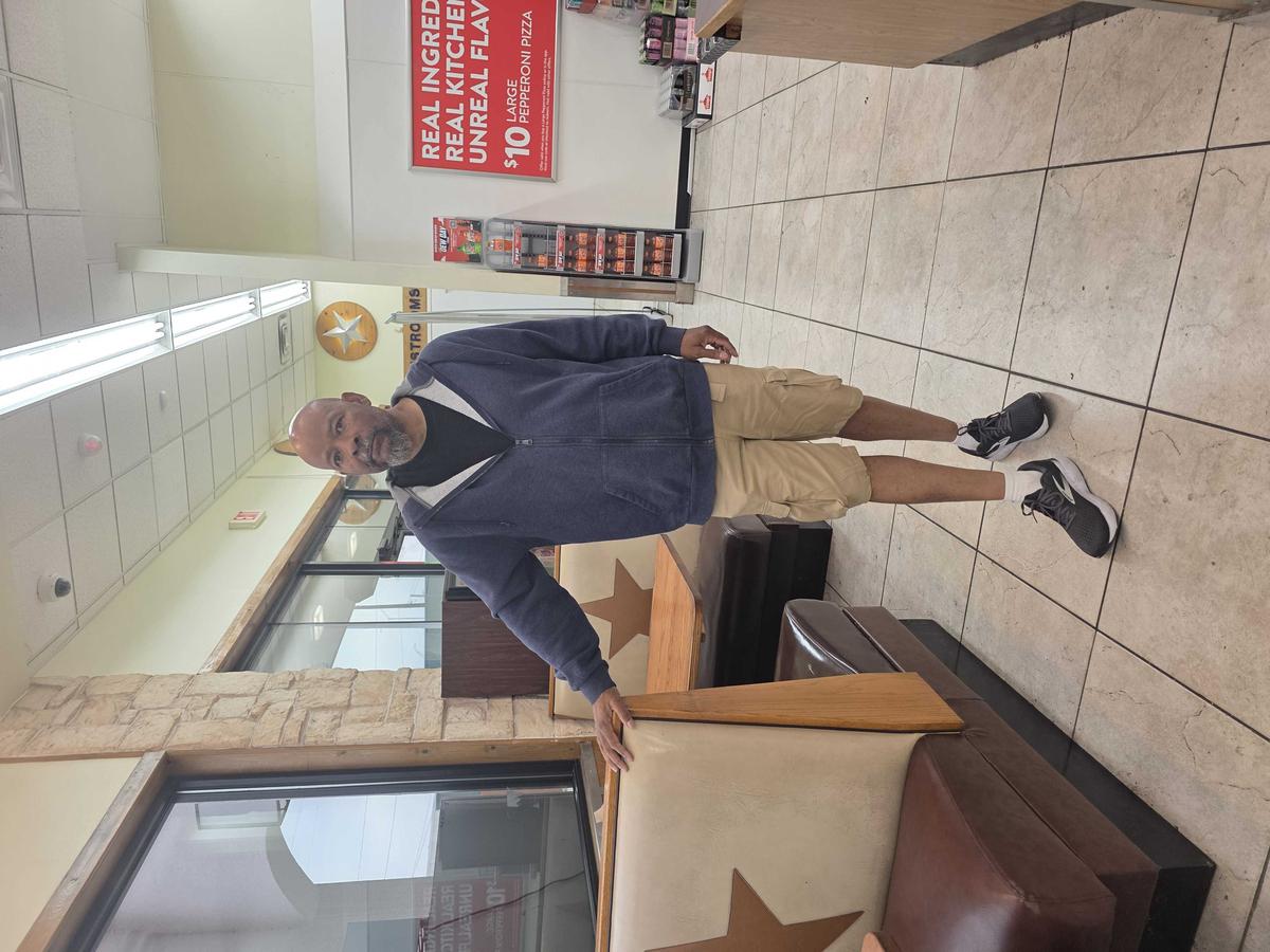 Item: Black-Navy-Khaki, 34