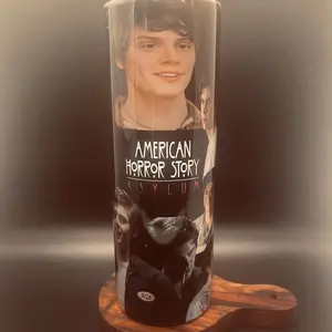 Kit Walker-Evan Peters tumbler
