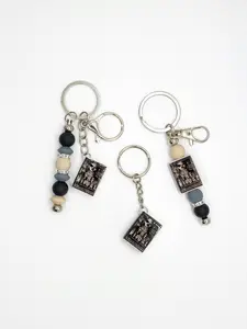 The Ritual Mini Book Keychain – Dark Romance Keychain with Beaded Charm – Spicy Book Merch for Fiction-Obsessed Readers