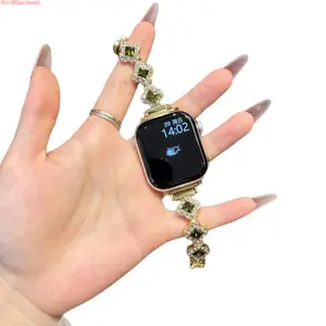 Shiny Four Leaf Clover Zircon Metal Strap, Bling Diamond Inlay Ladies Watch Band Fit for Apple Watch All Series for Dating And Elegant Styling (No watch)