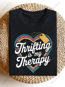 Women'S Thrifting T-Shirt Retro Graphic "Thrifting is My Therapy" Crew Neck Casual Top Machine Washable Comfortable Everyday Wear Loose Fit Stretchy Fabric Short Sleeve Suitable for Spring Summer Autumn