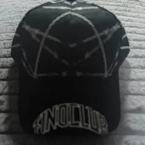 Gallo fino New York shattered