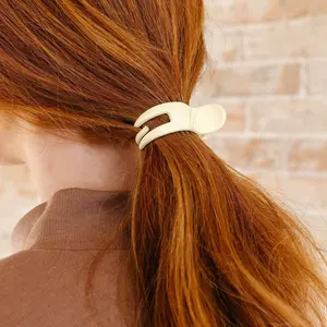 skinny ponytail claw clip