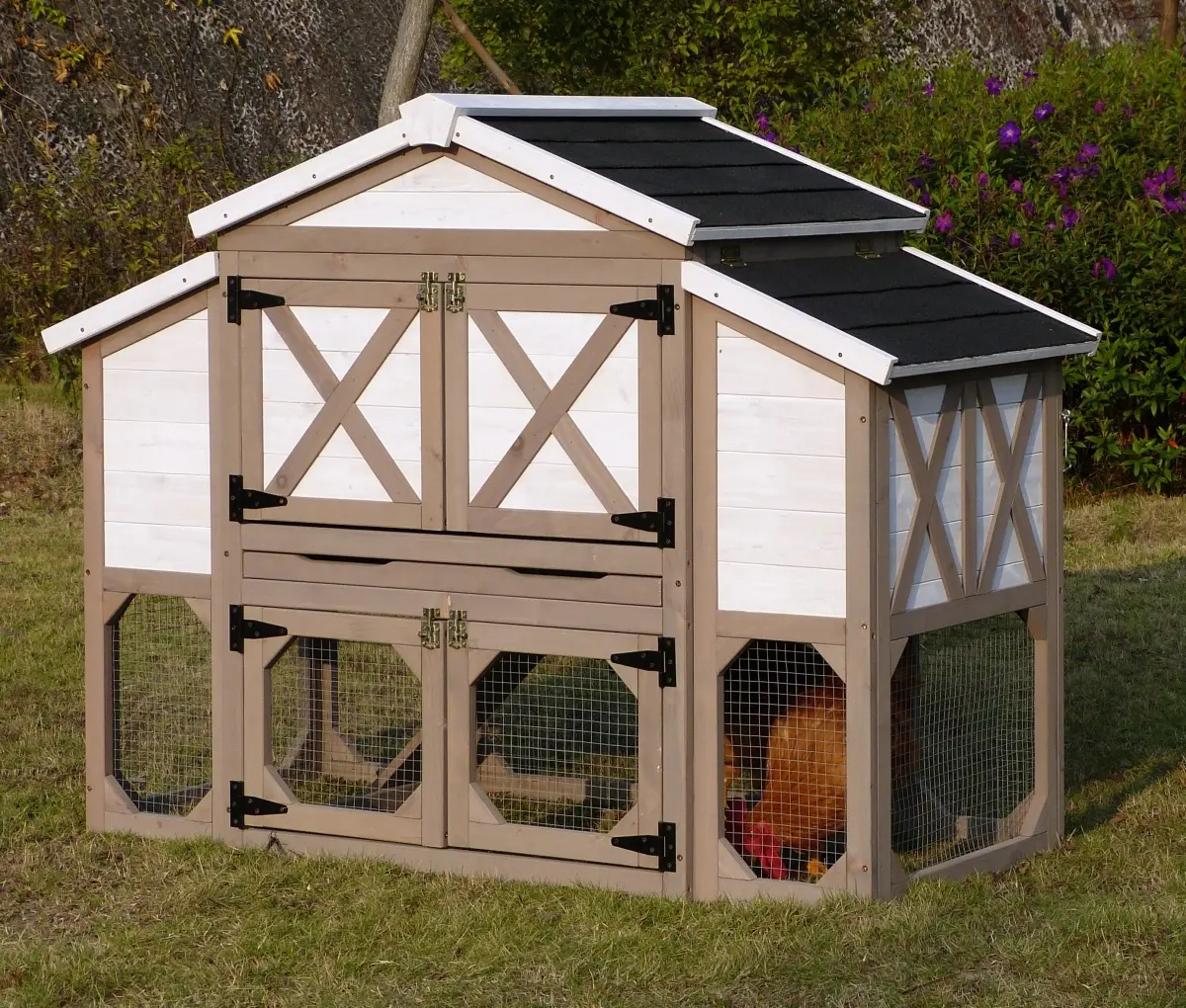 Country Style Chicken Coop