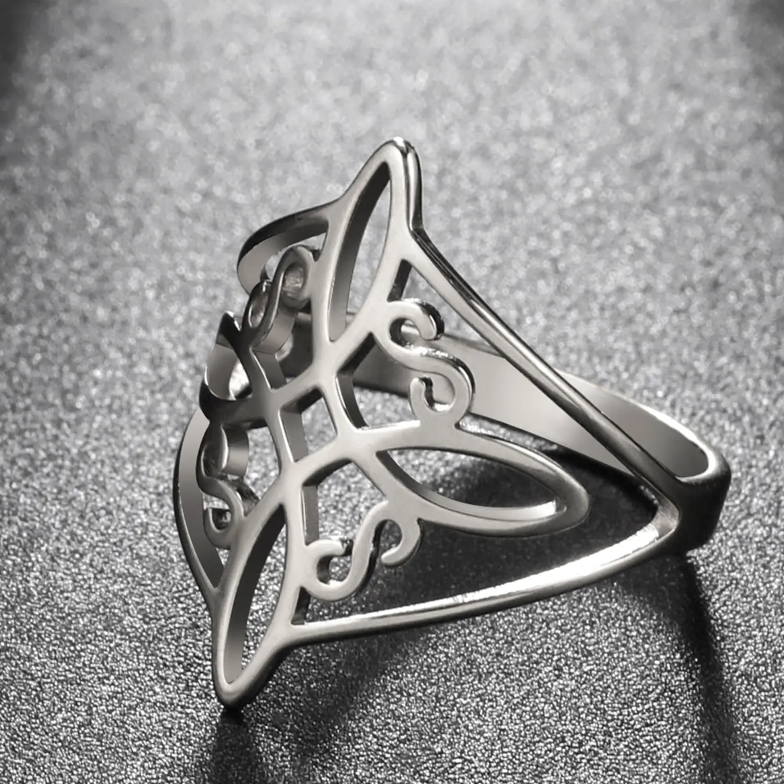 Witch Knot Stainless Steel Ring Wiccan Cross Celtics Knot Women Men Rings Witchcraft Good Luck Protection Amulet Birthday Gifts