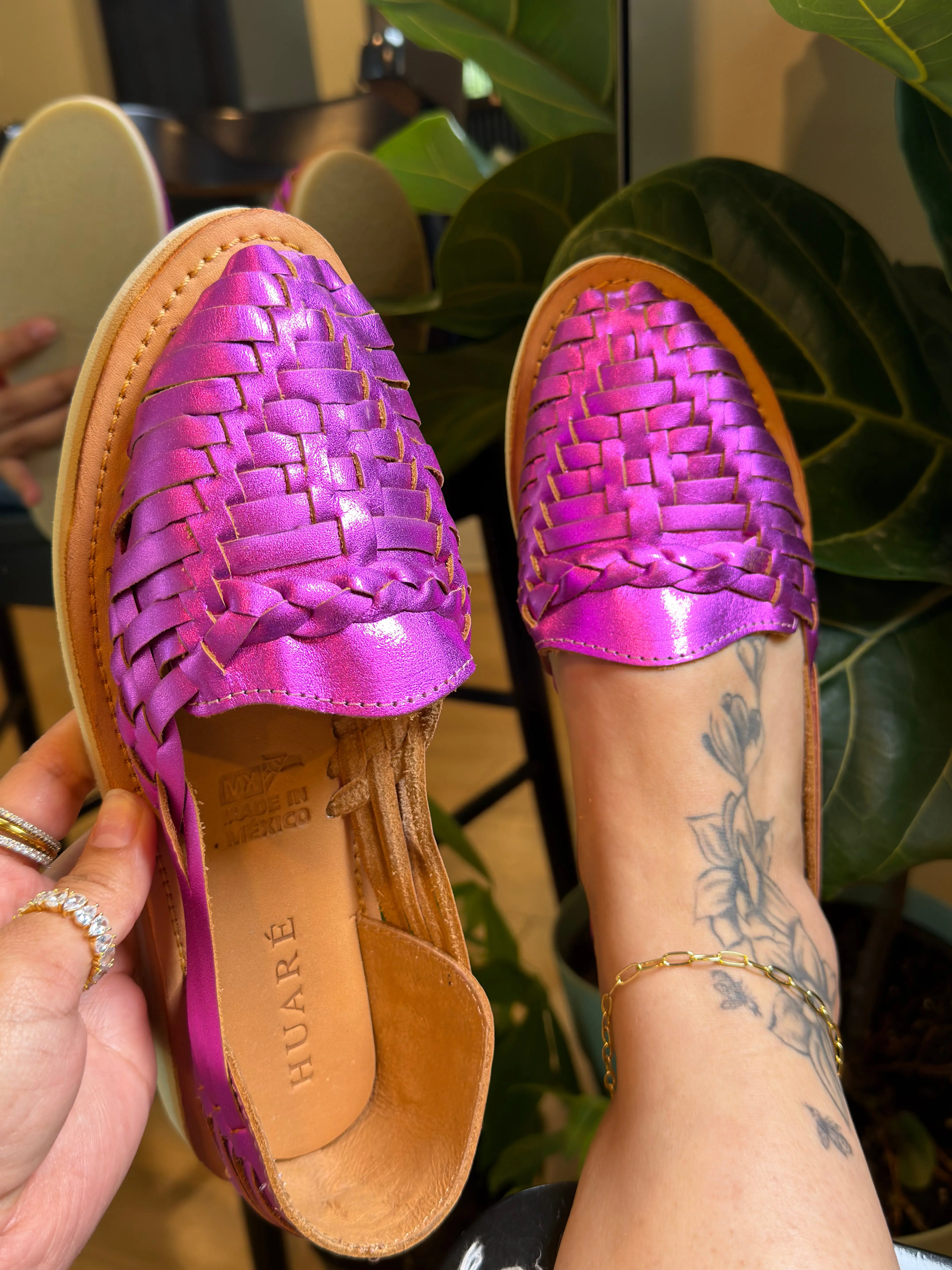HUARÉ Bugambilia Metallic Huarache Sandals – Handmade Mexican Leather Comfort Sole (Limited Edition)