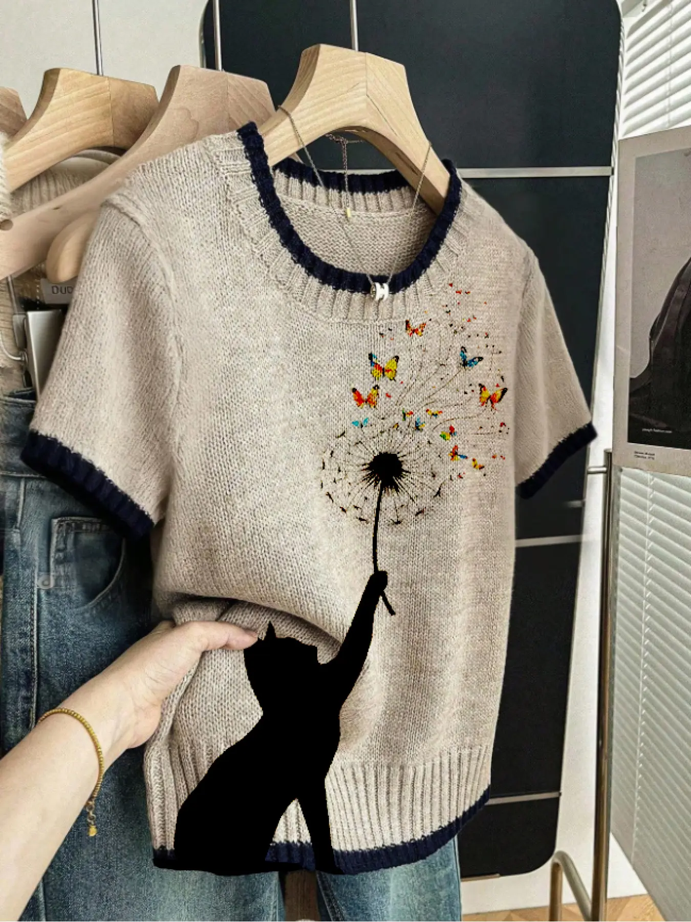 Butterfly Cat Silhouette Dandelion Print Round Neck Sweater, Casual Fitted Short Sleeve Fashion Knitwear Tops for Spring Summer Fall, Comfortable Women's Clothing