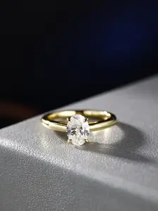 Lab-Grown Diamond 1-Carat Oval Cut Ring - Elegant Classic Design for Adults - High-Quality Durability & Brilliance - Versatile Jewelry Piece