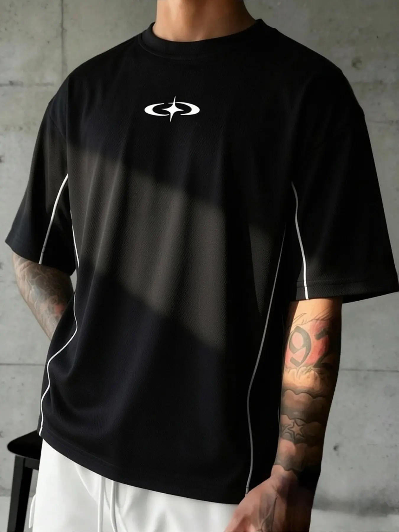 Men's Symbol Line Print T-Shirt, Y2K Streetwear Style, Loose-Fit Short Sleeve Casual Tee for Everyday Wear Tops