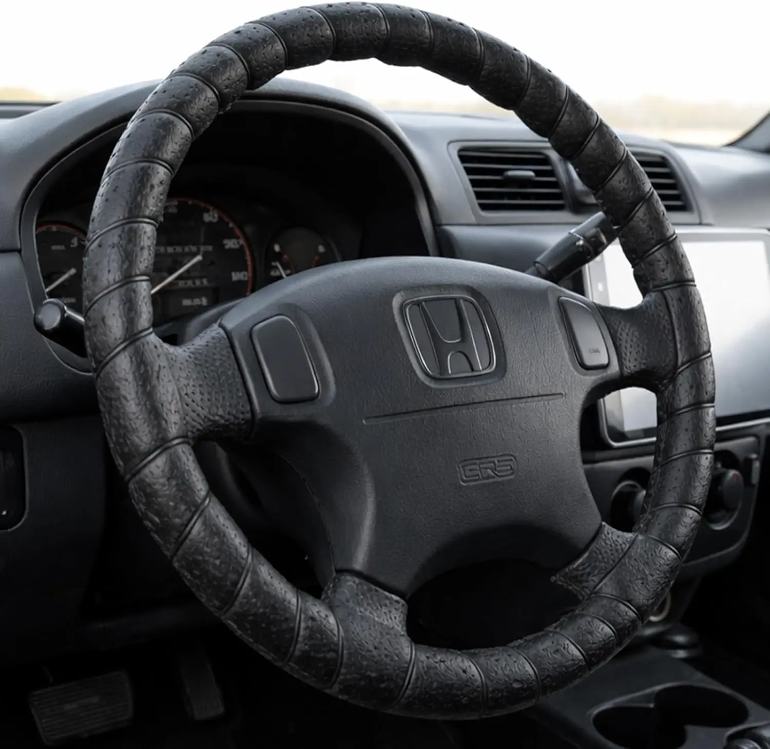 Black Lace-On Spin Grip Steering Wheel Cover, 14-15 in Universal Fit, Retro Classic Style for Cars Trucks SUVs, Stretch Grip, DIY Install Automotive Interior Accessory, Spin Grip Steering Wheel Covers