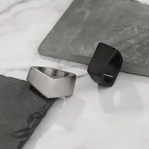 GTHIC Unisex Square Signet Stainless Steel Ring Minimalist Jewelry for Men Women Daily Wear