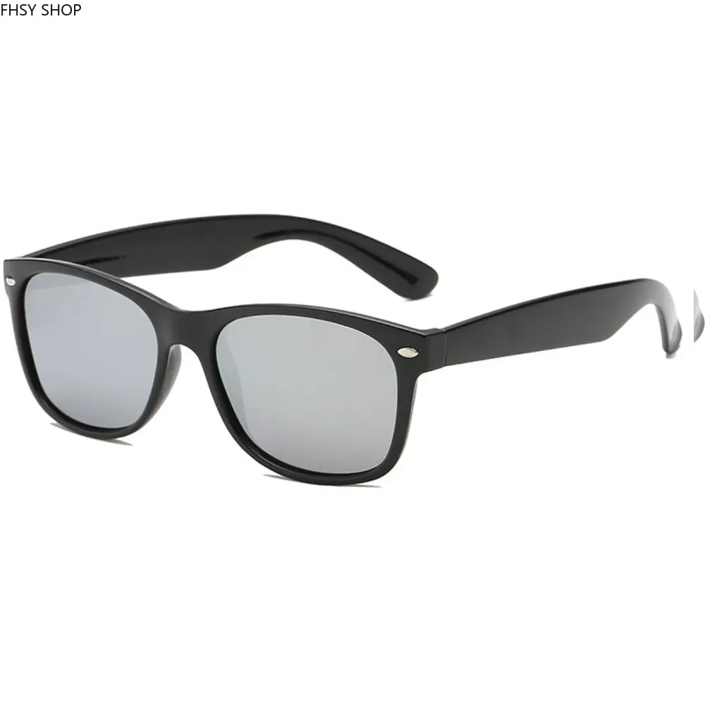 FHSY SHOP Men's Classic Black-Rimmed Wayfarer Sunglasses - UV400 UV-Resistant Protection, Silver Mirror Lenses, for Everyday Wear, Casual Outings, Men's Sunglasses, Black-Rimmed Men's Sunglasses
