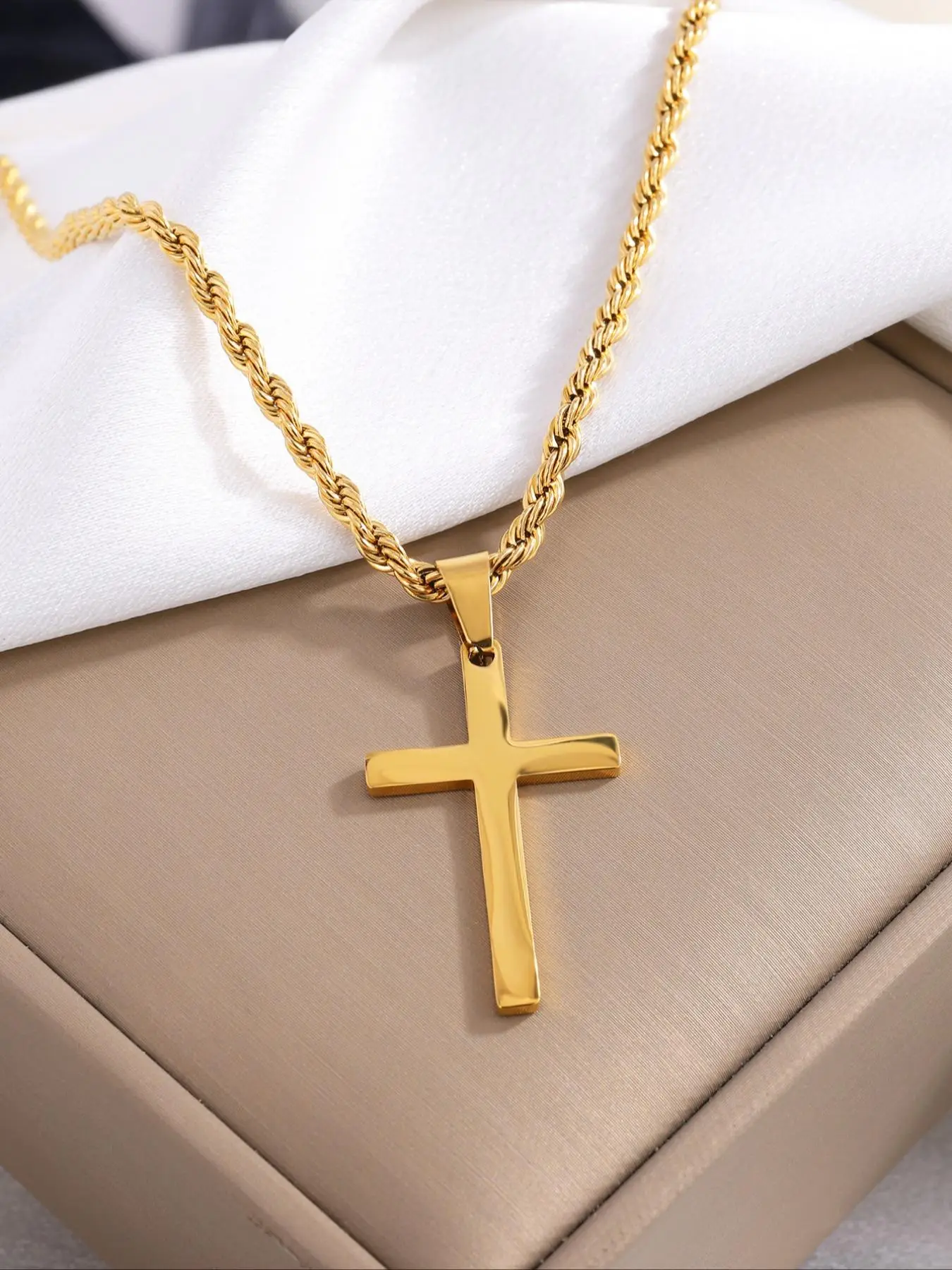 Classic Retro Design Stainless Steel Cross Pendant Necklace, Fashion Jewelry for Party, Daily Clothing Decor, Trendy All-match & Exquisite Jewelry for