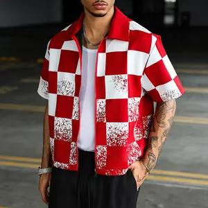 Men’s American vintage red-and-white plaid short-sleeve shirt with distressed ink print and zip closure; streetwear brand drop-shoulder jacket.