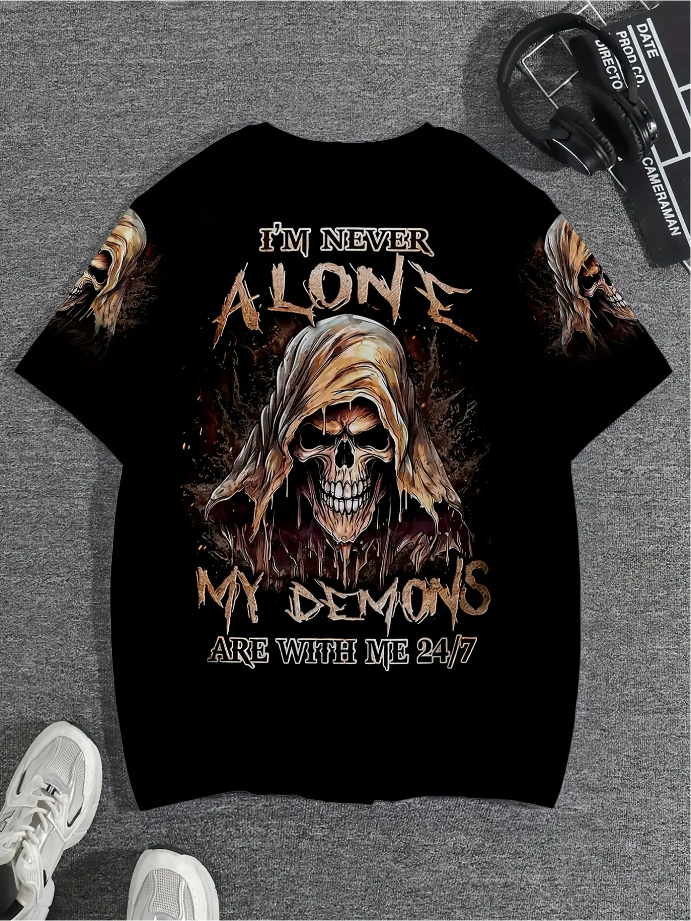 A men's casual round-neck T-shirt, Casual Style Graphic, Menswear, made of 100% polyester fabric, featuring 3D skull pattern, with a street fashion style, Streetwear, short-sleeved design, summer style, knitted fabric, regular fit, Casual Fashion Clothing