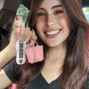 Mini Vegetable Basket Bag Charm with Colorful Ribbon Car Keychain, Keychain For Bags, Keychain Bag Pendant, Rearview Mirror Hanging Ornament, High-Quality Leather Accessories