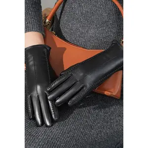 Fleece-lined Genuine Leather Touchscreen Gloves
