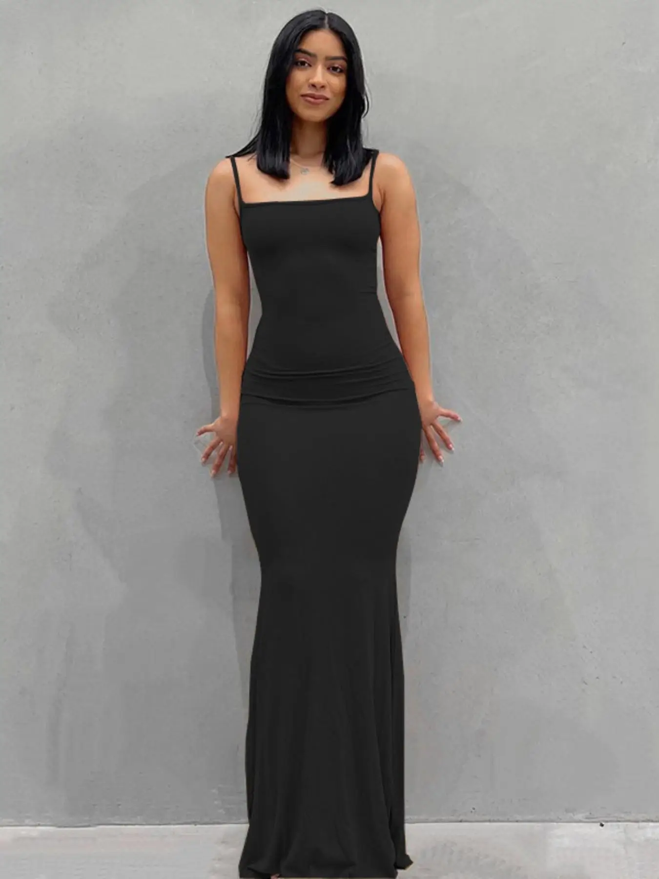 Women's Minimalist Maxi Bodycon Cami Dress, Adjustable Strap Tight Dresses for Holiday Party Daily Wear, Casual Sleeveless Summer Dress Ladies Clothin