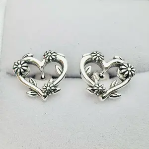 Heart with Flowers Post Earring - Silver 925, Elegant Design with Floral Accents, Simple and Graceful Style
