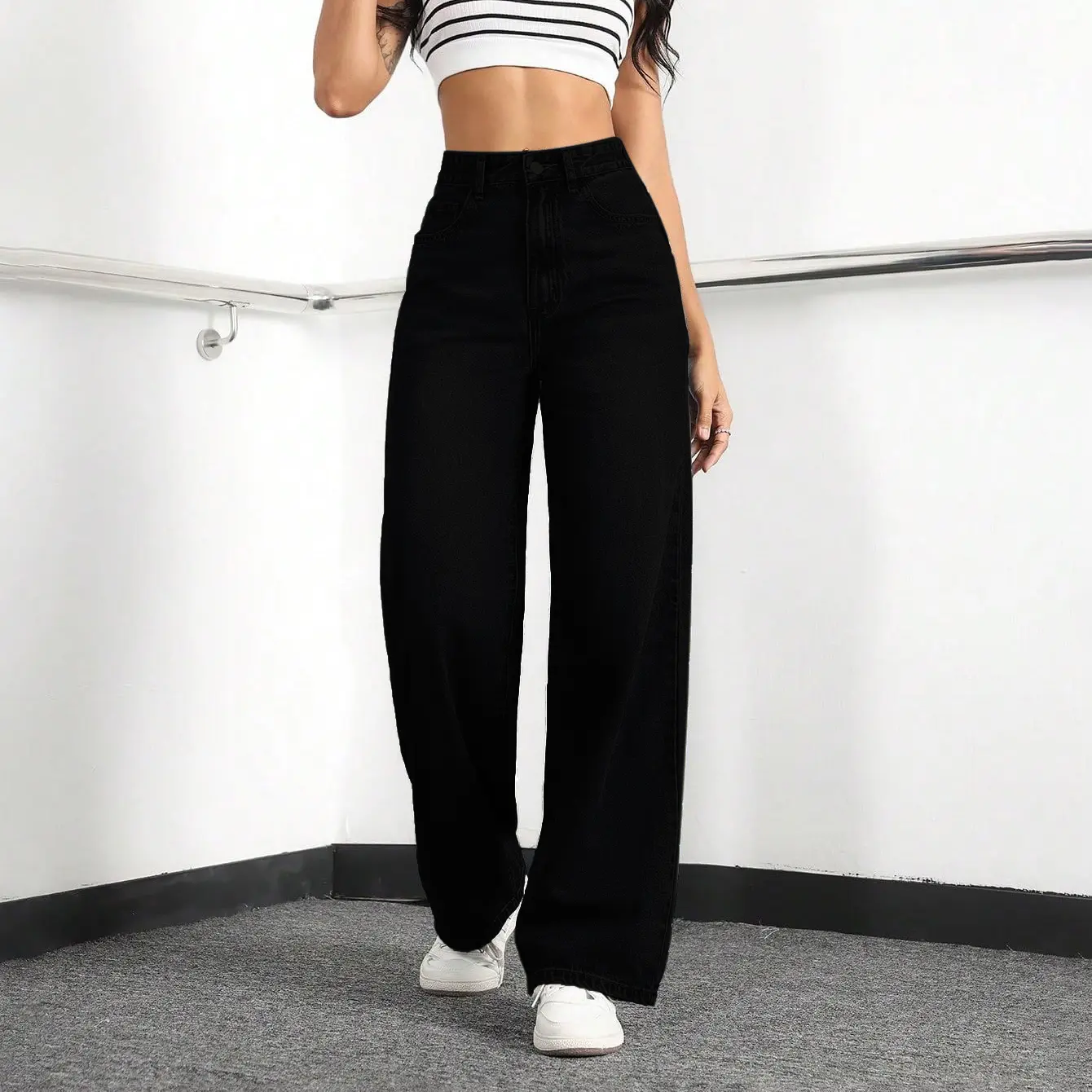 Women's High-Waisted Baggy Wide-Leg Stretch Denim Jeans - Cuffed Hem, Light Blue, Plain, Boyfriend Cut, Casual Streetwear Everyday Bottoms, Overall