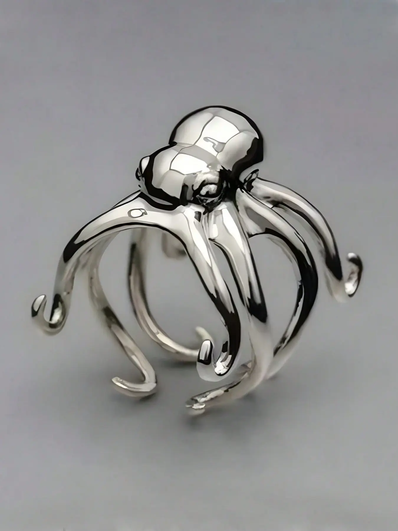 Elegant Octopus Ring for Women, Ocean-Style Fashion Jewelry, Oceanic Theme, Perfect for Weddings, Engagements, Parties, and Gifts, Animal Theme Ring
