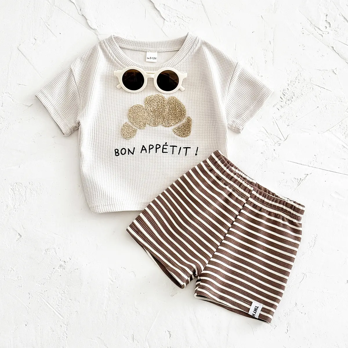 Infants & Toddlers Cute Casual 2-Piece Summer Outfits - Loose Short-Sleeve Top, Striped Breathable Shorts with Patch Applique, Street Clothes Outdoor Sports Gift Set
