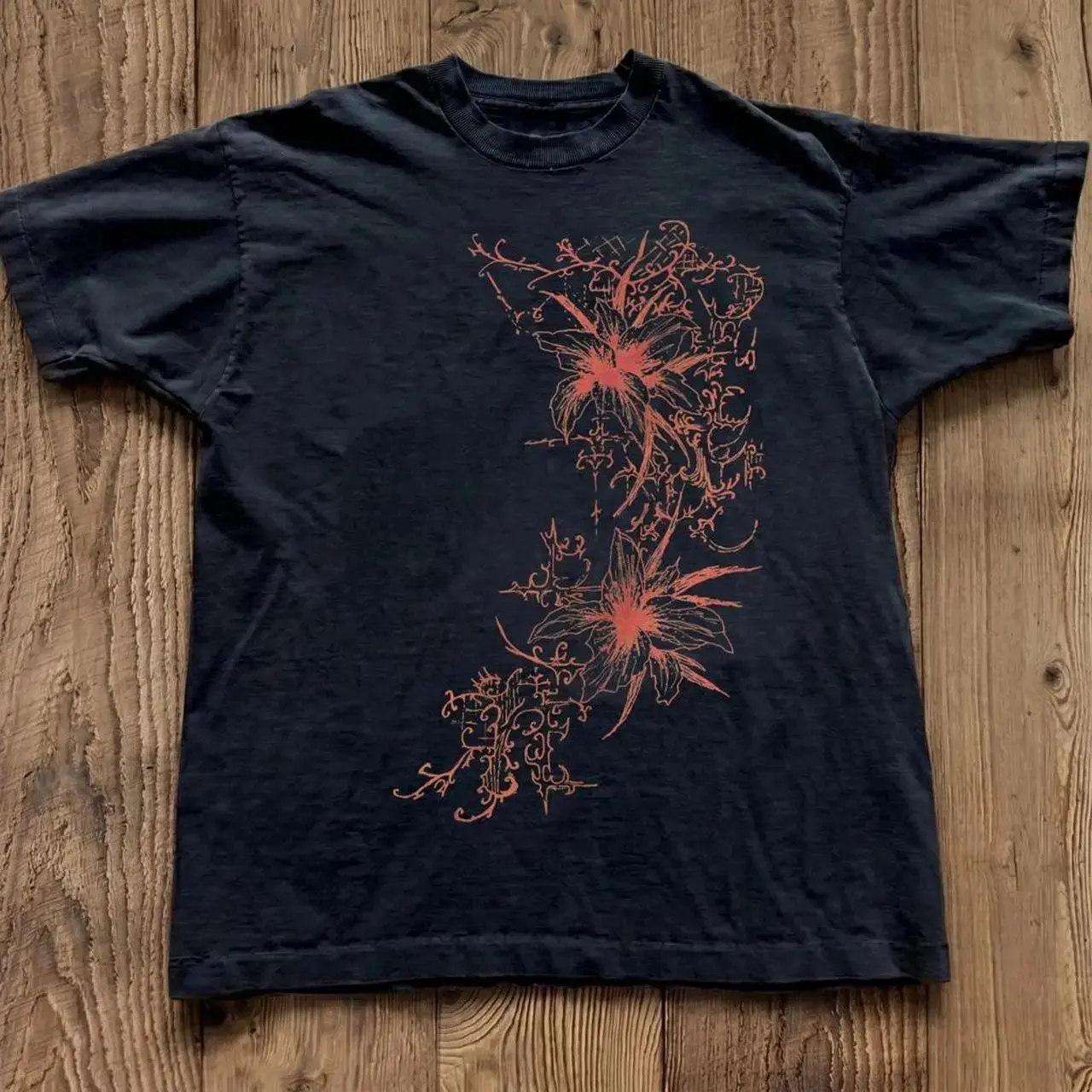 Gildan Men's and Women's T-shirt, Black & Red Floral Botanical Graphic Tee, Unisex T-shirt, Gift T-shirt, Y2k Unisex Graphic Tees Gothic Grunge Emo Scene Amity Affliction Style Clothes Menswear Womenswear Streetwear