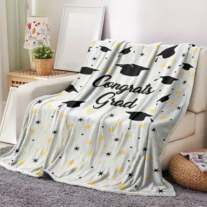 Contemporary Knitted Polyester Graduation Throw Blanket – Soft, Skin-Friendly, All-Season Comfort with Graduation Cap & Stars Pattern for Celebrations & Everyday Use
