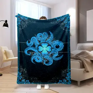 Octopus Clover printed cute cartoon plush blanket suitable for all seasons, soft and comfortable sofa mattress, office outdoor blanket, camping travel home plush black five Christmas holiday gift A62