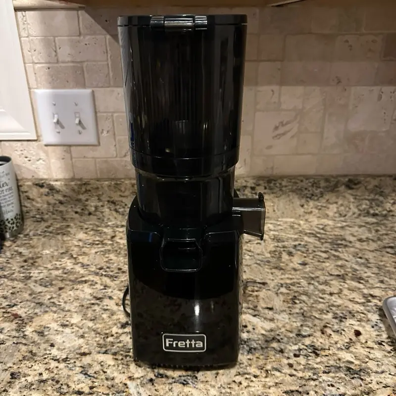Cold press Jucier