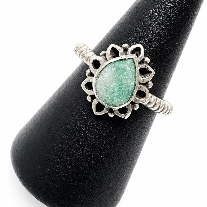 925 Sterling Silver Emerald Ring - Size 6