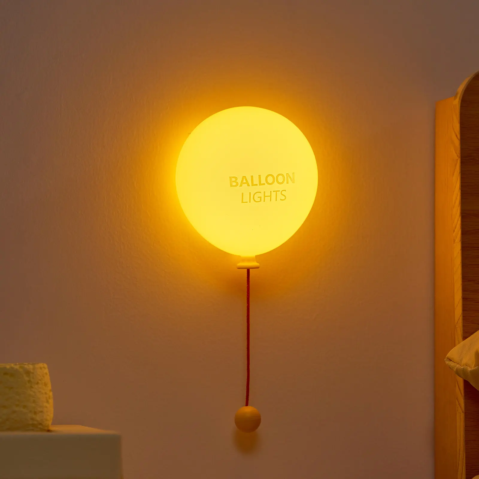 Balloon Silicone Pull String LED Light, Rechargeable 3 Level Dimmable Adjustable Brightness Silicone Night Lights, Funny Office Desk and Home Bedroom Lighting Decor, Perfect Gift For Family and Friend, Birthday gift