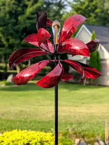 Red Starburst Luminous Montana Wind Sculpture Spinner - Unique Outdoor Decor with Red Leaves and Luminous Feature