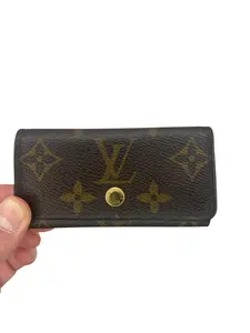 Pre-owned Louis Vuitton Canvas Key Holder Monogram 4 Perfect For Daily Use