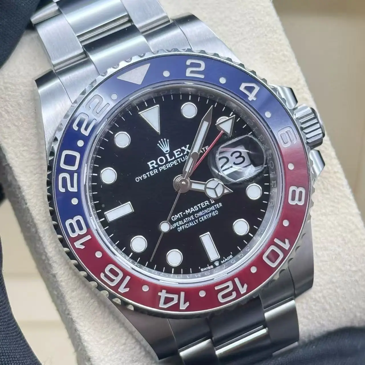 Pre-owned Rolex GMT-Master II Oystersteel 40mm Automatic Luxury Watch Pepsi Bezel Oyster Bracelet Full Set