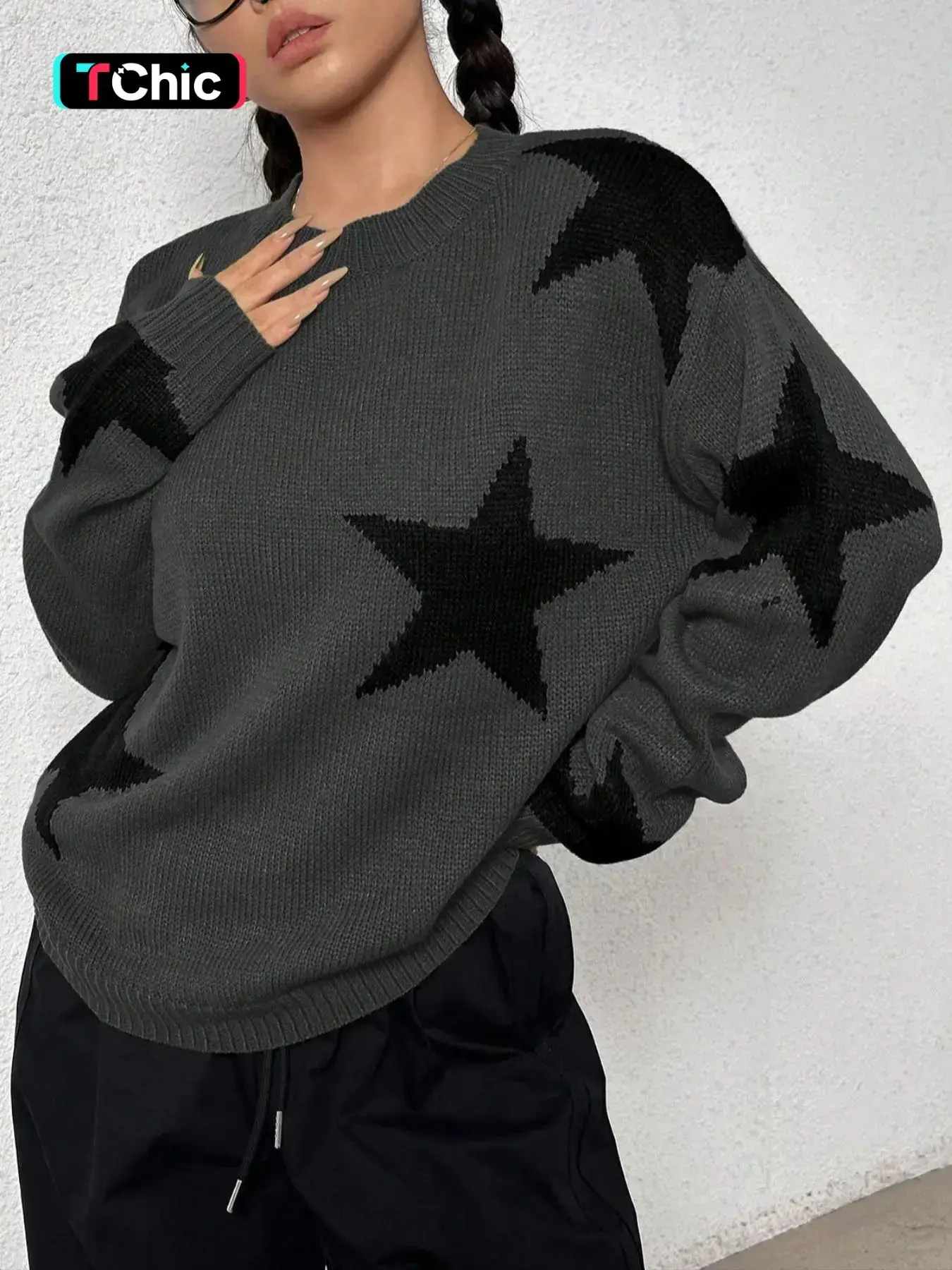 Women's Round Neck Colorblock Star Jacquard Sweater, Loose-Fit Casual Knitted Pullover, Cute Style Knitwear for All Seasons, Tops