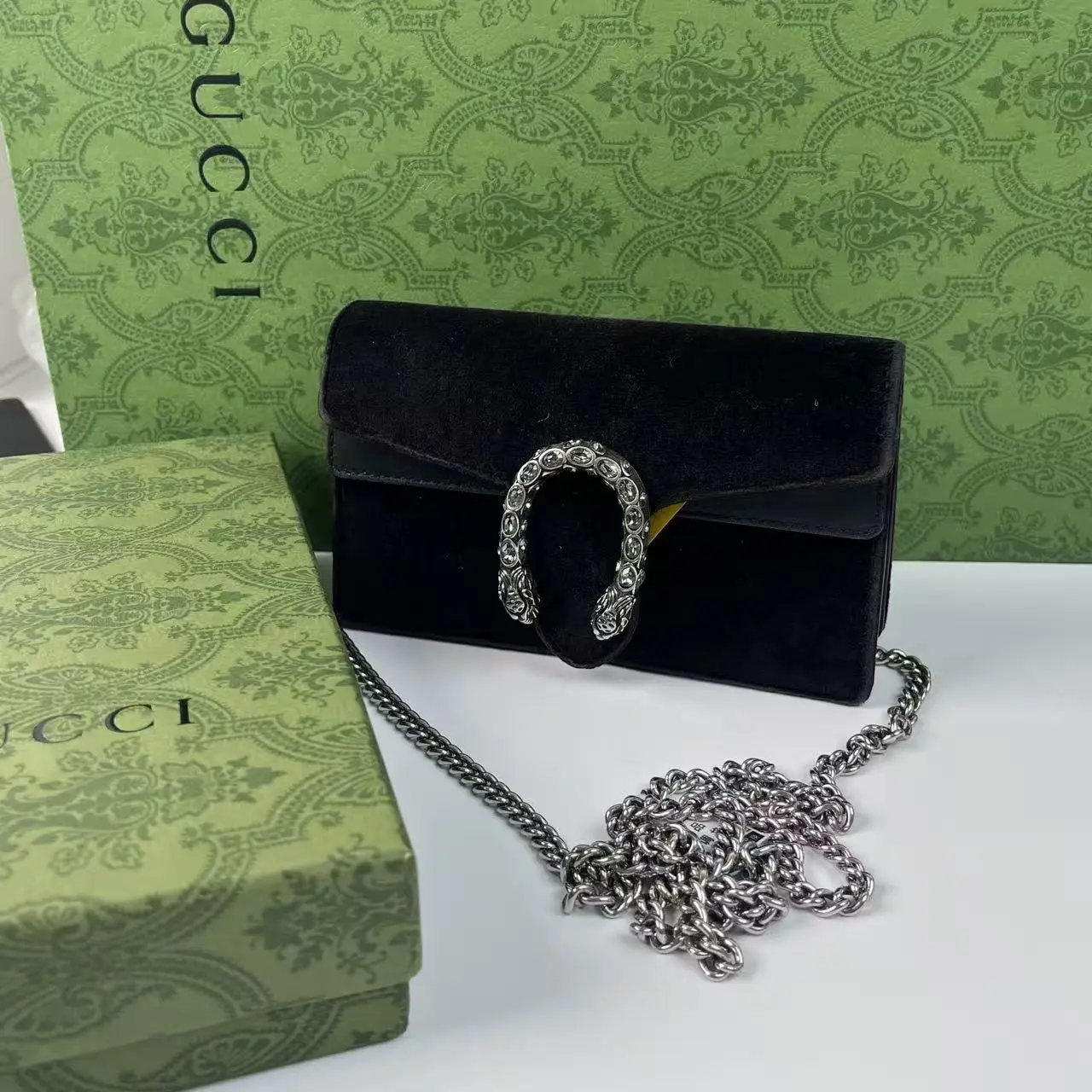Pre-owned GUCCI Dionysus Black Velvet Mini Chain Clutch Bag Elegant Evening Clutch Purse, Fashion Crossbody Accessory, Elegant Clutch, Fashion Clutch
