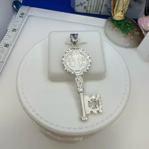 925 sterling silver pendant high quality solid key solid silver st Benito Mexican silver (( dije de plata Mexicana Alta calidad llave para abrir Caminos Alta calidad San Benito de protection