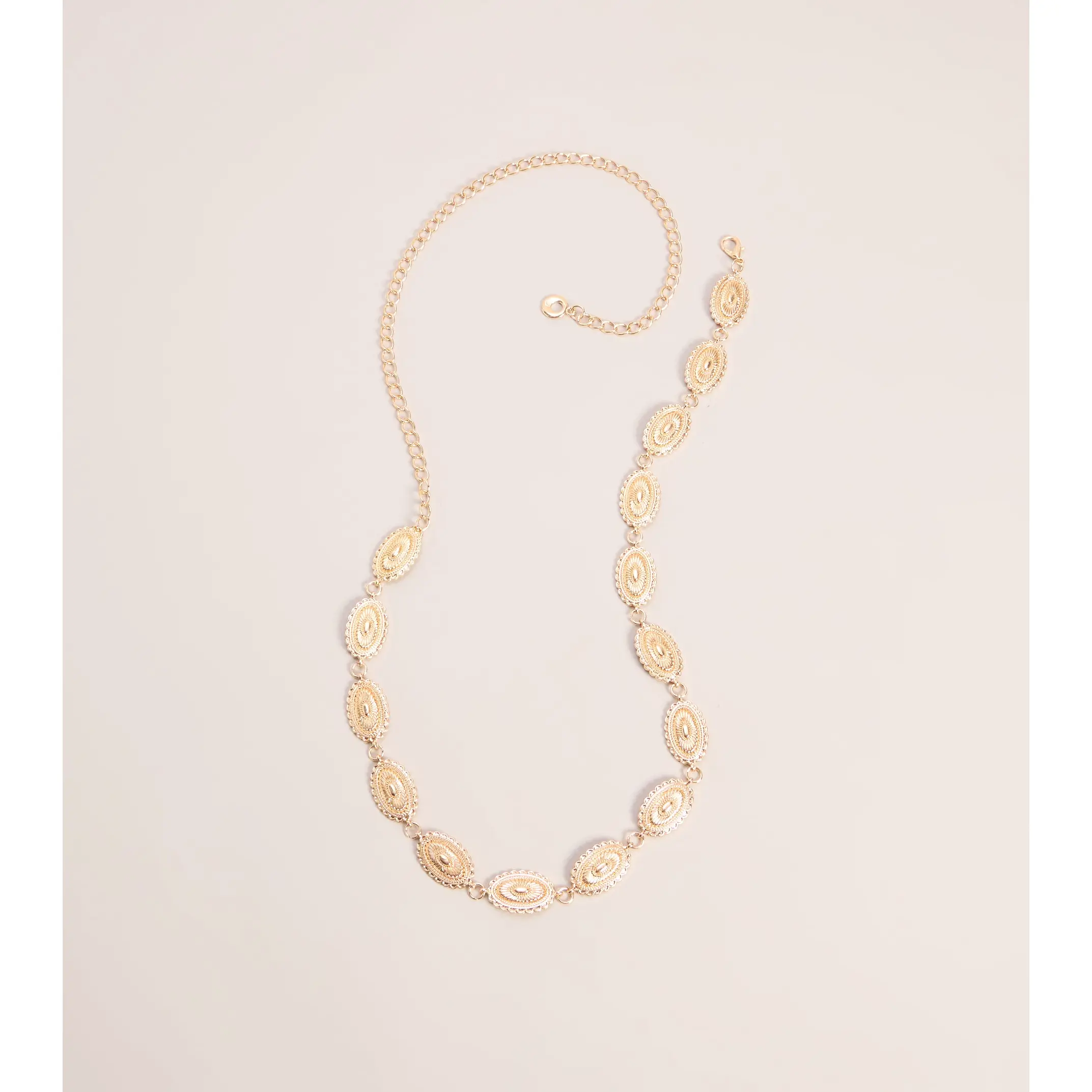 Trendy Texture Concho Chain-Link Belt