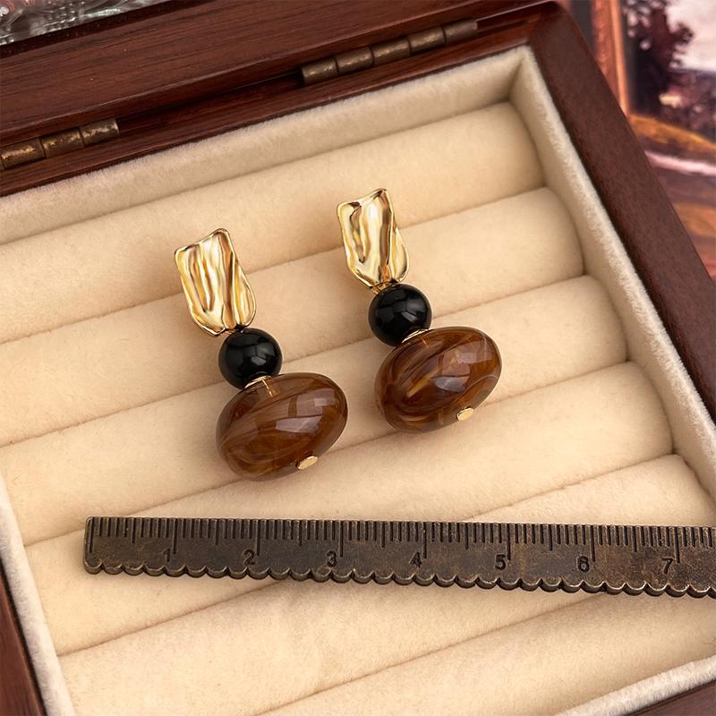 Renaissance Vintage Light Medieval Style Melad Amber Stone Earrings Collection Artistic Retro French Stud Earrings Silver Needle Copper Metal Ear Accessories Renaissance Vintage Light Medieval Style Melad Amber Stone Earrings Collection Artistic Retro French Stud Earrings Silver Needle Copper Metal Ear Accessories