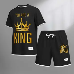 Men's King Print Shorts Set For Spring/Summer. A Casual Summer Outfit, Including A Short-Sleeved Shirt And Shorts, Suitable For Everyday Wear And Sports. A Two-Piece Set For A Relaxed And Energetic Lifestyle.
