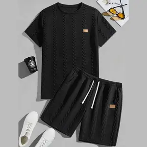 Summer two-piece men’s set featuring geometric jacquard in solid colors: short-sleeve top + shorts. Breathable summer casual wear with comfortable fabric, minimalist trendy design, soft texture—ideal for young people going out on dates.