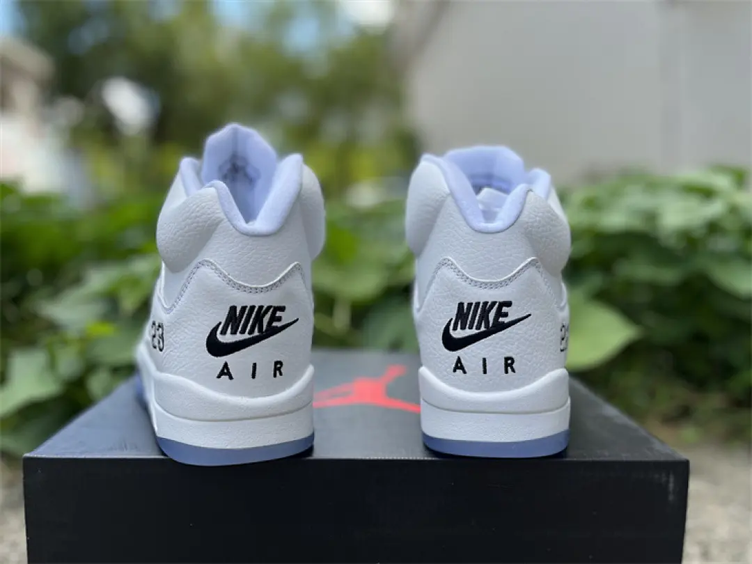 White Pebbled Leather High Top Sneakers Silver Sawtooth Ice Blue Translucent Outsole Minimal Vintage Trainers